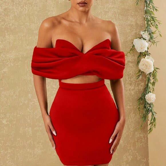 red Elegant Off-Shoulder Zipper Back Hollow Slim Fit Mini Dress - Picture 1 of 6